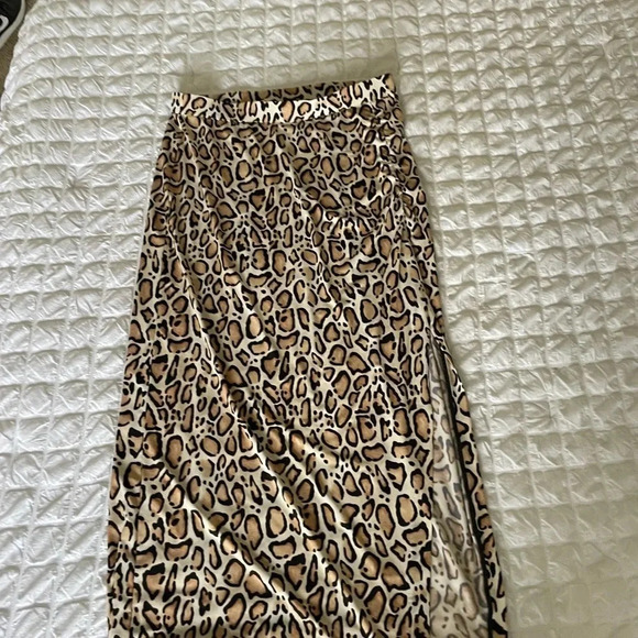 Lane Bryant leopard side ruched midi open slit skirt - Picture 5 of 7